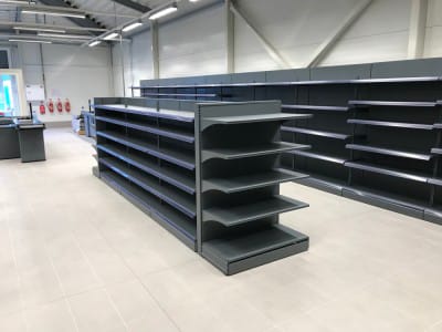 VVN team leverte leveringsutstyr og monteringsarbeider i den nye butikken til butikkjeden "TOP" i Sigulda.7